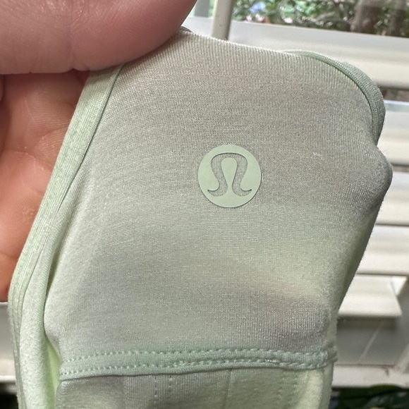 lululemon Modal-Silk Yoga Tank Top
Kohlrabi Green Women’s 10 Running Workout - Picture 4 of 6